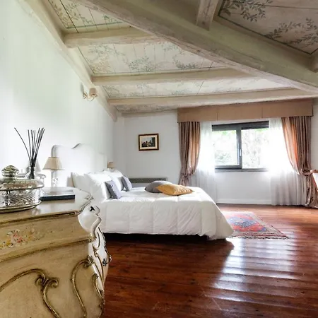 Couette-café Castello Di Tor Crescenza 3*
