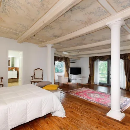 Couette-café Castello Di Tor Crescenza 3*