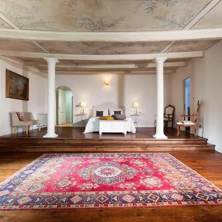 Bed & Breakfast Castello Di Tor Crescenza 3*